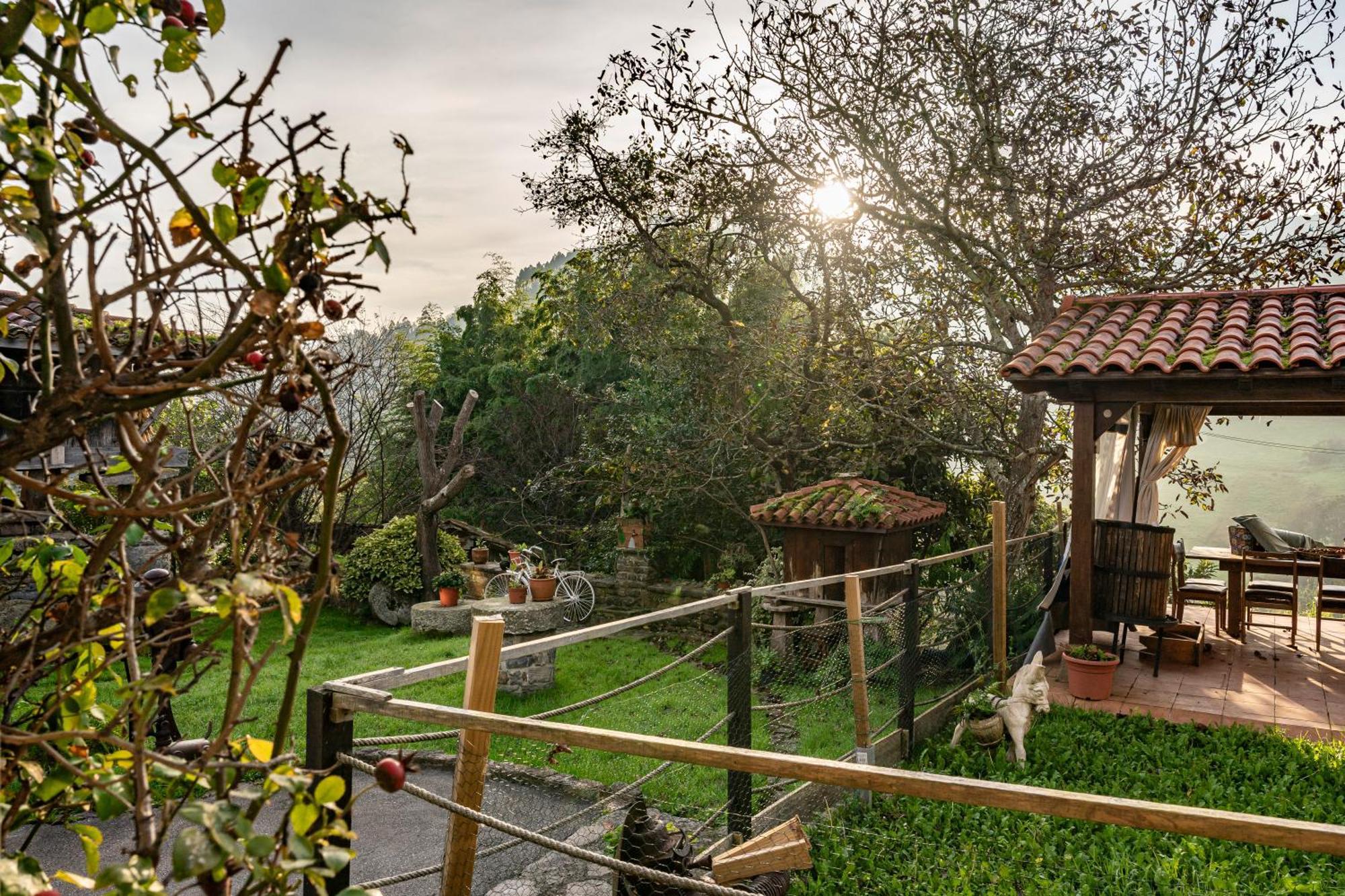 La Casina Del Fresnu Guest House Onon Exterior photo